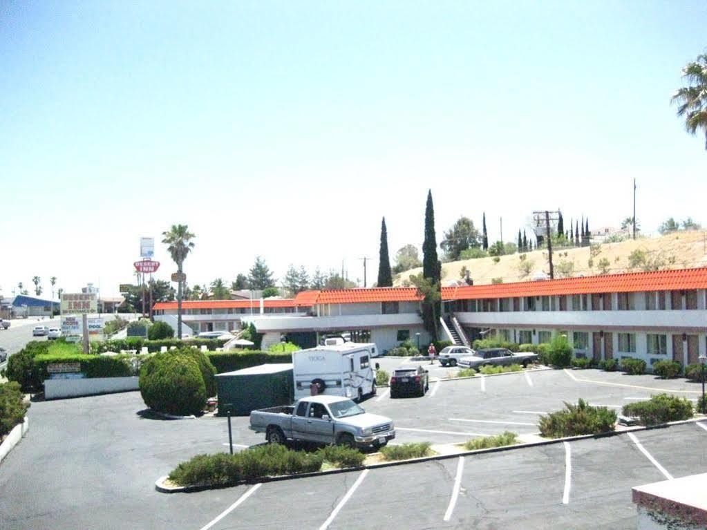 Desert Inn Motel Барстоу Екстер'єр фото